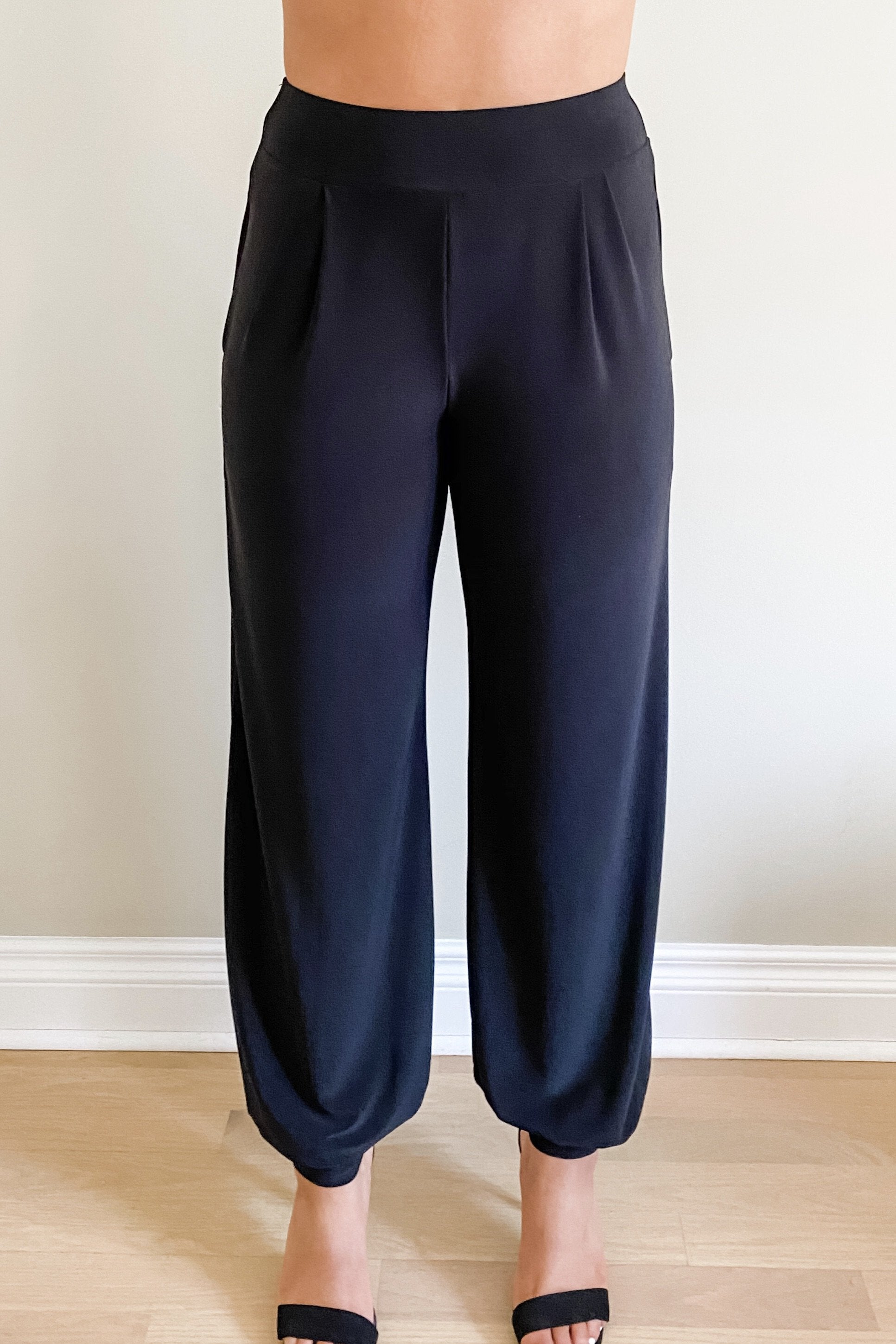 dressy jogger style pants