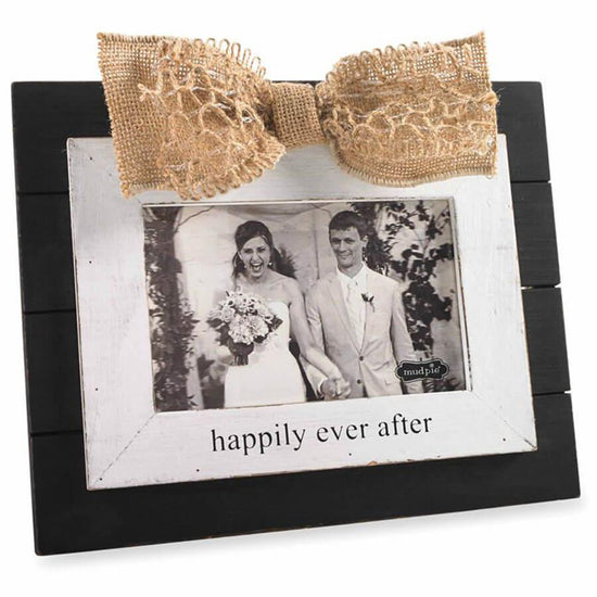 https://cdn.shopify.com/s/files/1/0874/4488/products/mud-pie-happily-ever-after-frame-mud-pie_550x.jpg?v=1520465191