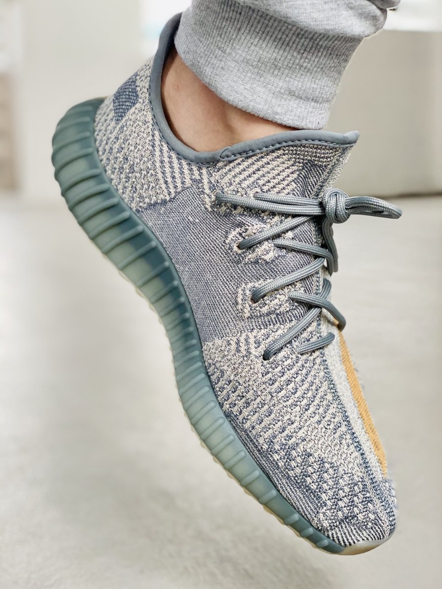 yeezy boost 350 v2 shoelace