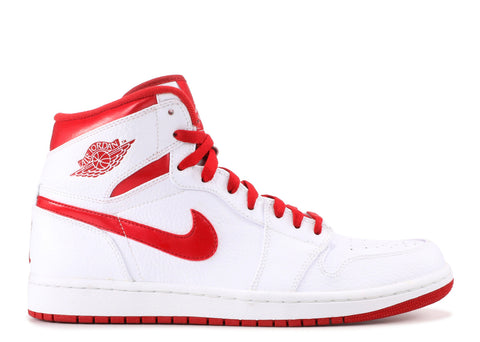 nike white shoes with red logo