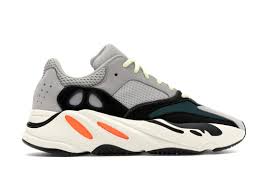 yeezy 700 lace length