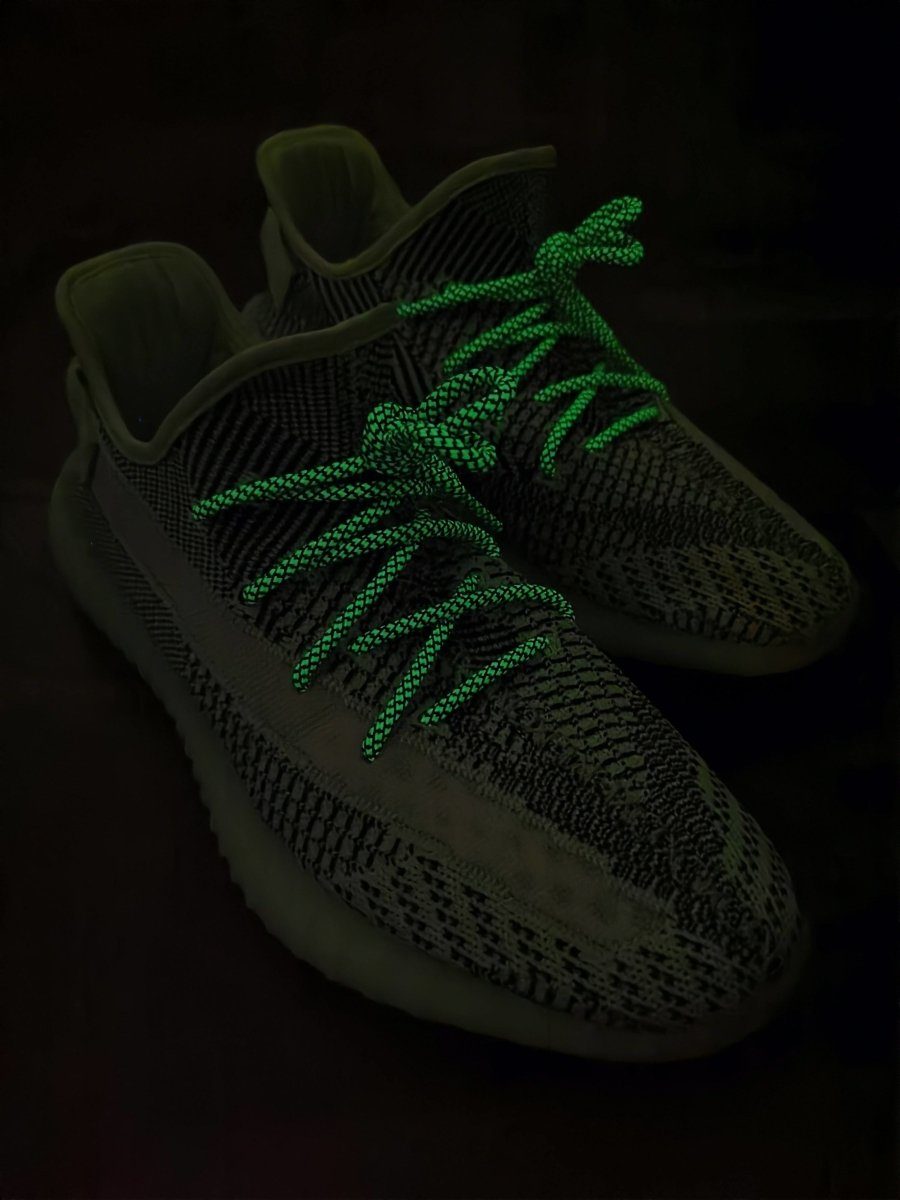 yeezy glow laces