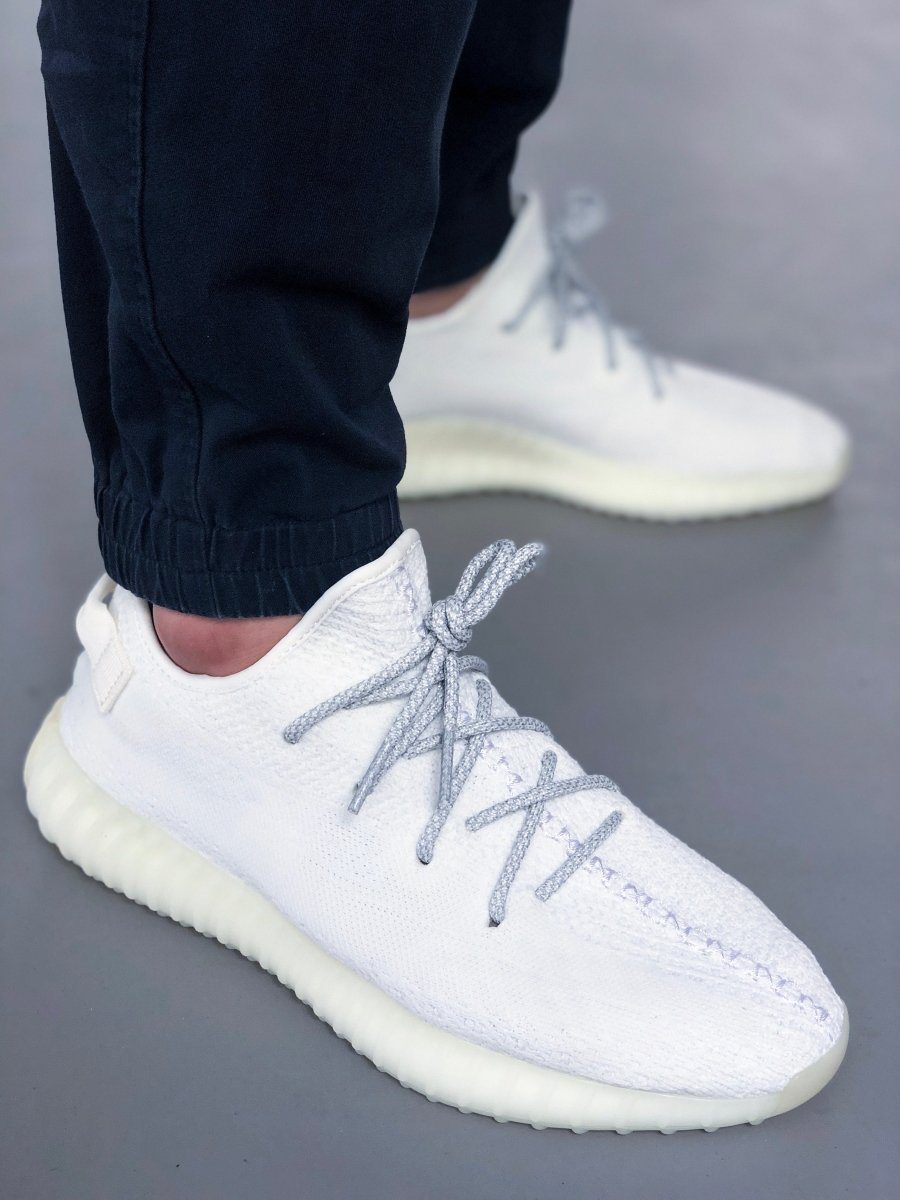 white yeezy reflective laces