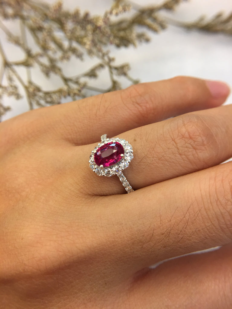 Are pink engagement rings childish? : r/EngagementRings