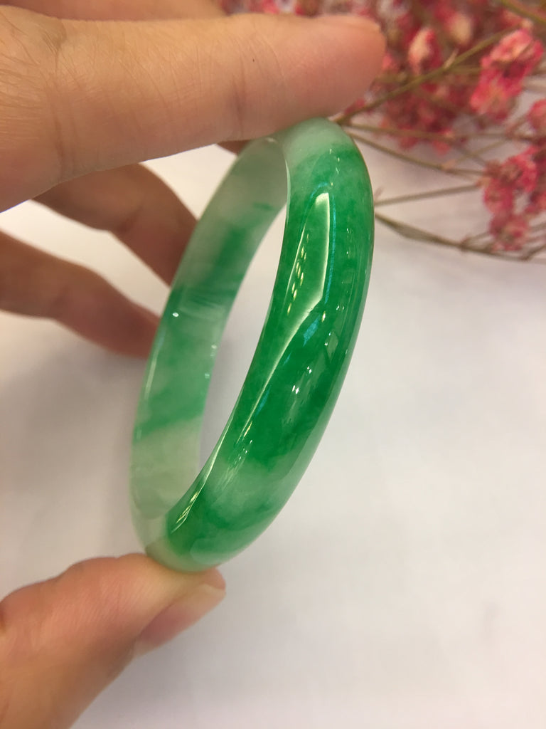 oval jade bangle