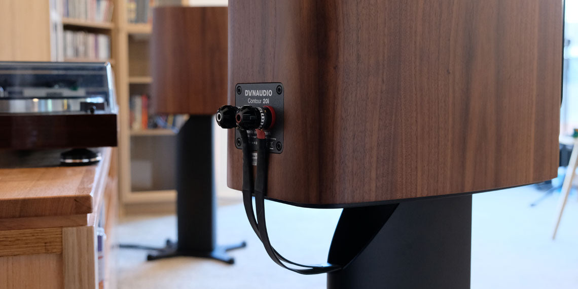 Dynaudio Contour 20i stand mount loudspeakers terminals