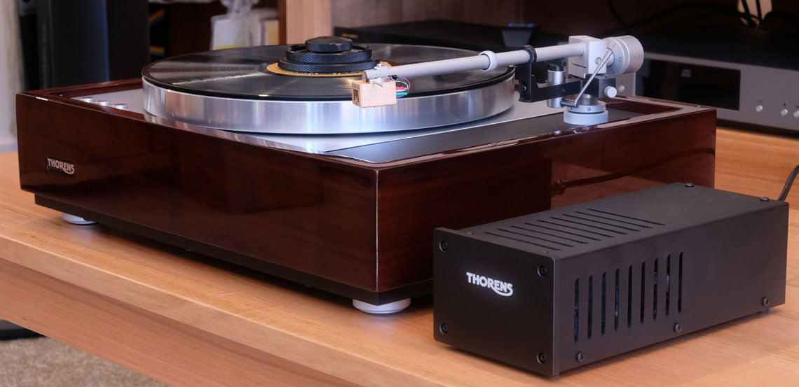 Thorens TD 1600 turntable with power supply