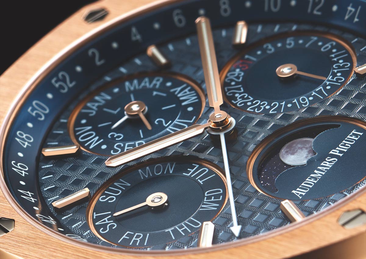 Audemars Piguet Royal Oak Perpetual Calendar Ref 26574 - rose gold case blue dial detail - Perpetuelle