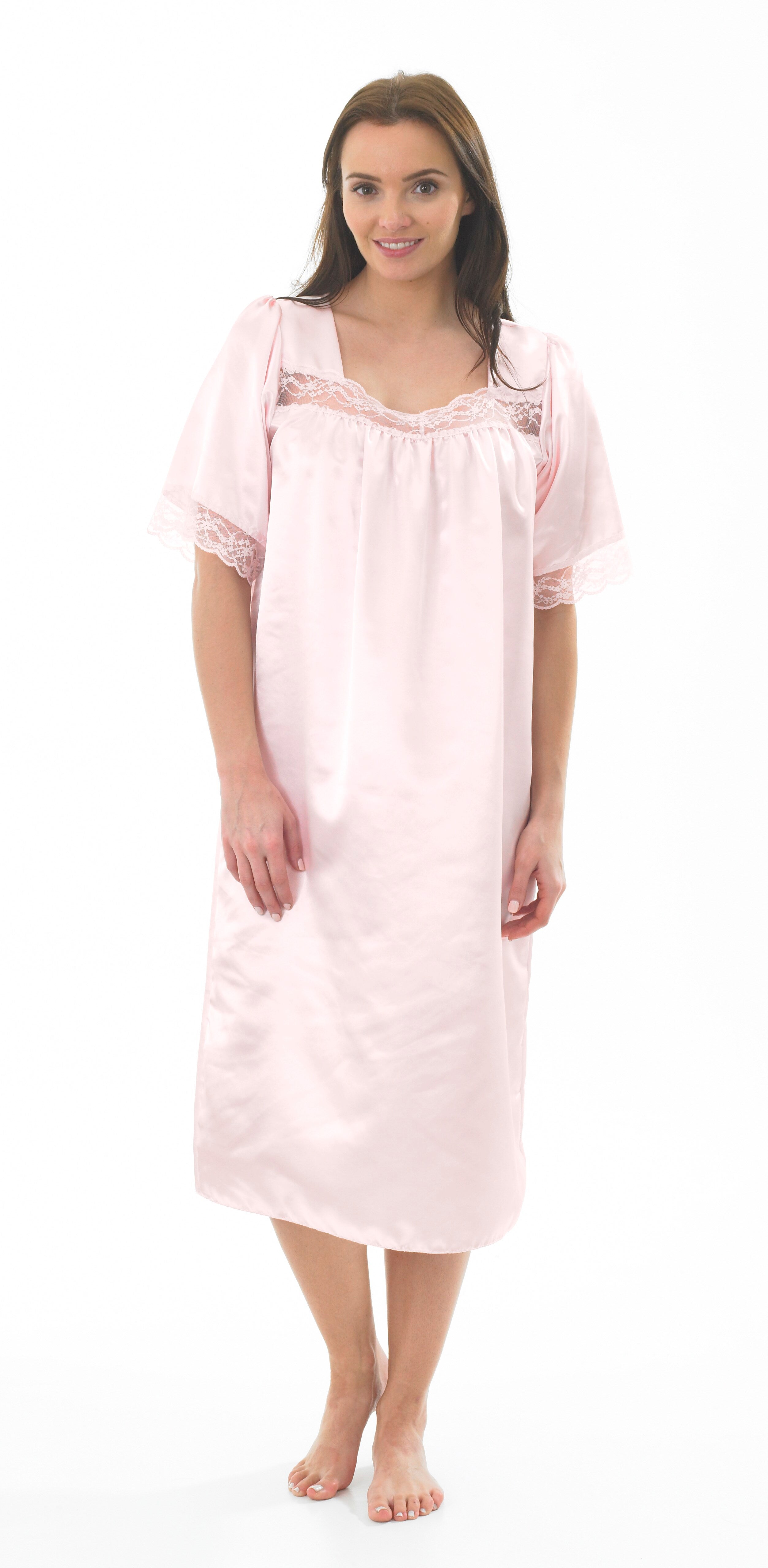 British Made Ladies Satin Short Sleeve Nightdress With Lace Trim