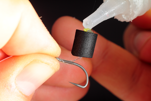 Take your standard Zig Rig and apply a generous amount of Rig or Suer glue to the top of the STICKUMUP Zig foam