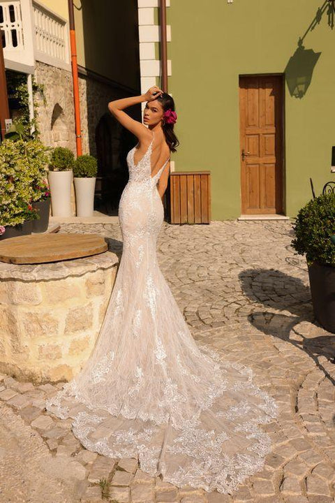 Amarra Bridal Sadie 84383 Size 4 Fitted sheer lace wedding dress