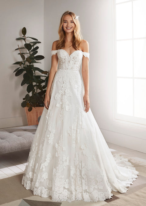 ブランドのアイテムを プロノビアス Whtite one by Pronovias Jamaica ...