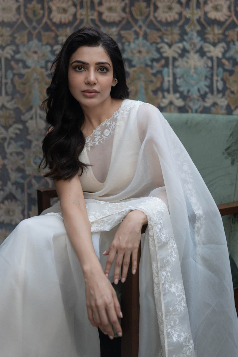 Devnaagri - Samantha Prabhu in Ivory Organza Embroidered Saree