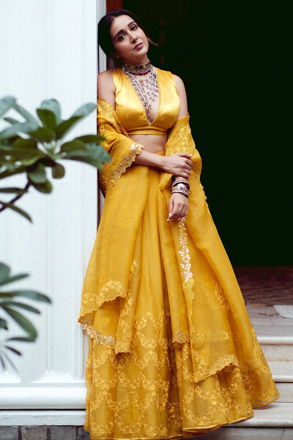 Buy Khwabeeda Tuscan Mustard Lehenga Set by JIGAR MALI at Ogaan Online  Shopping Site