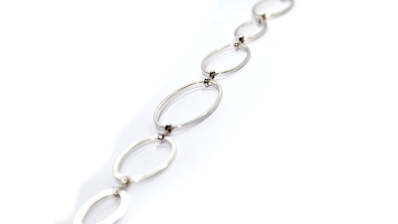 Oval Link Chain Necklace in Sterling Silver, 16mm