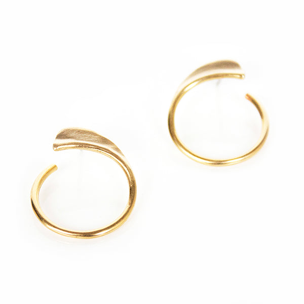 Petite Fin Circle Post Earrings – Leah Staley
