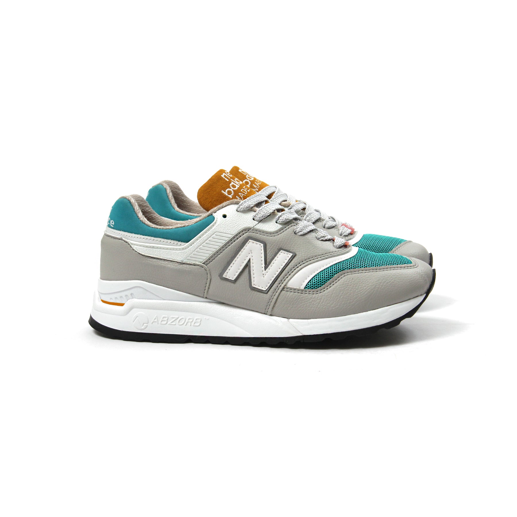 new balance international