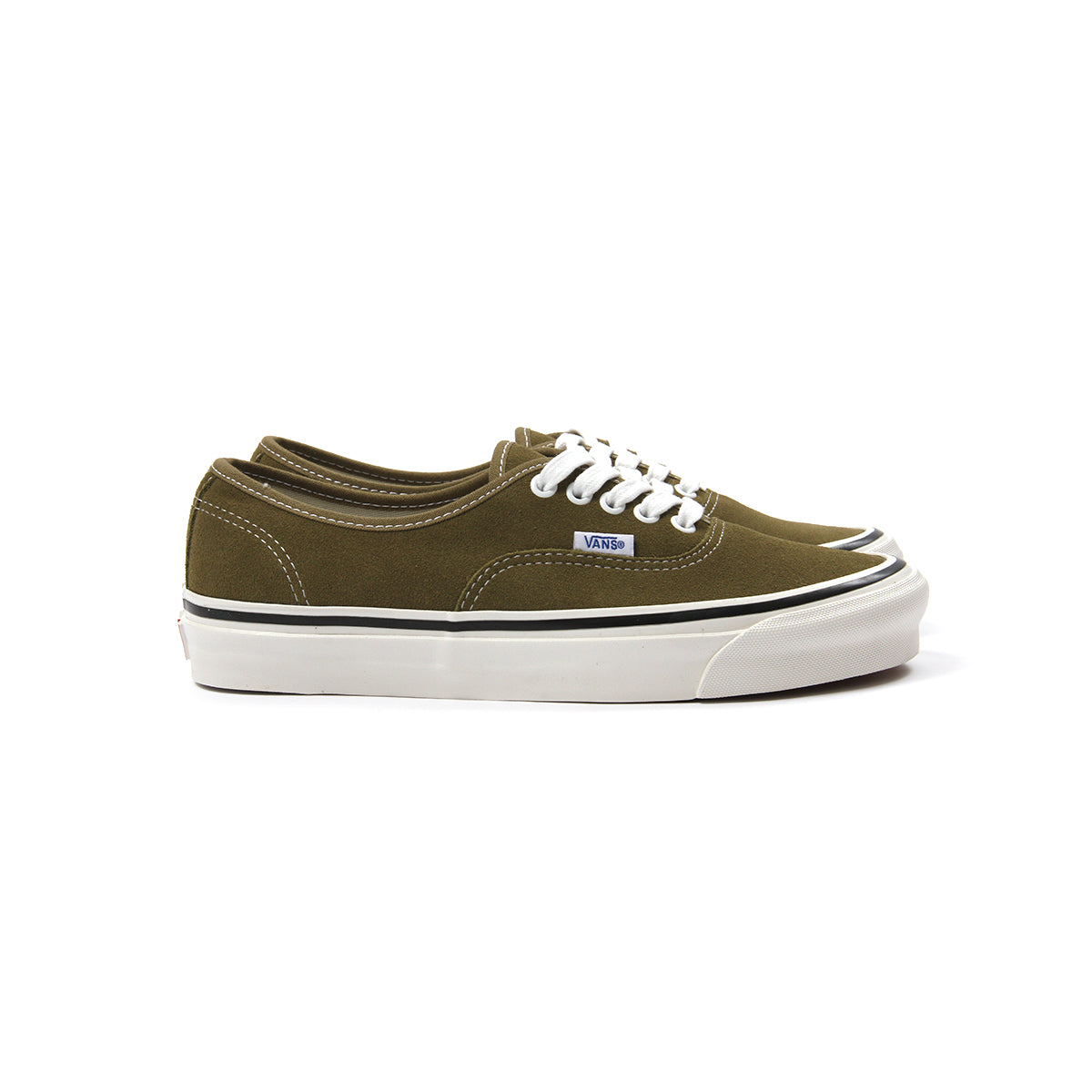 vans authentic suede