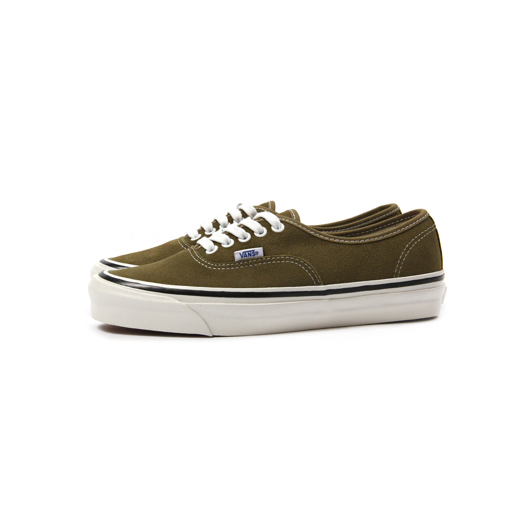 vans authentic suede