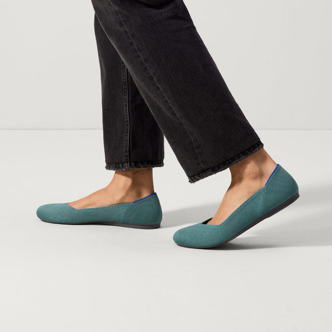 The Flat in Blue Sage | Women's Shoes | Rothy's