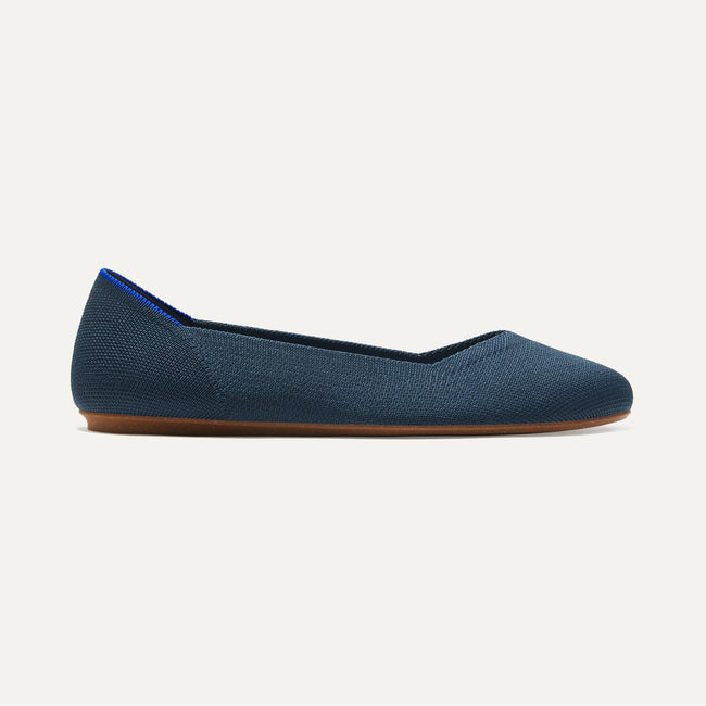 Il tellen Mammoet The Flat in Navy | Women's Shoes | Rothy's