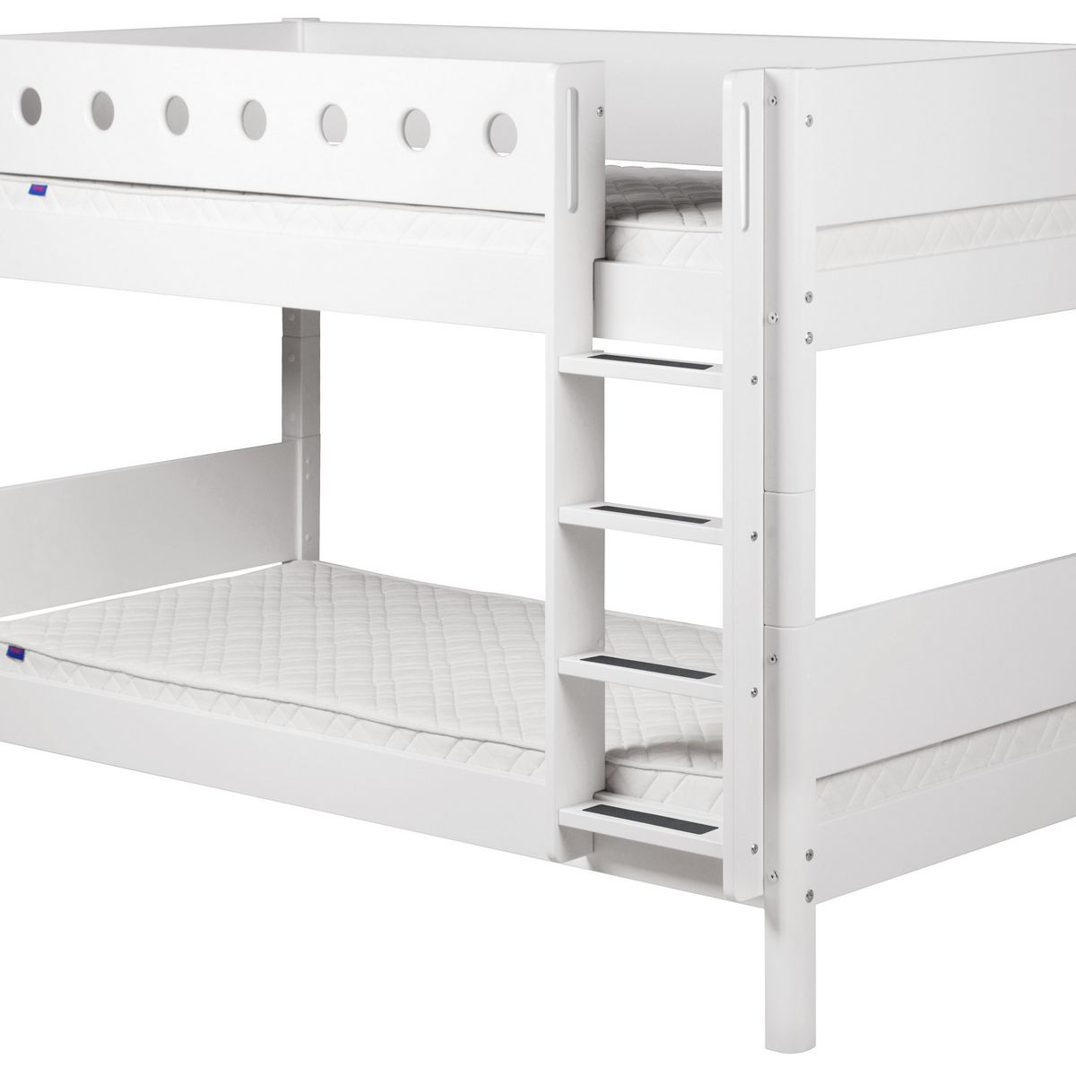 Flexa White Etagenbett 200 cm mit senkrechter Leiter und Pfosten/Absturzsicherung in Weiß/Weiß