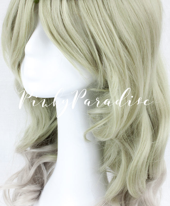 cosplay wig Ash Blonde Medium Wavy 50cm