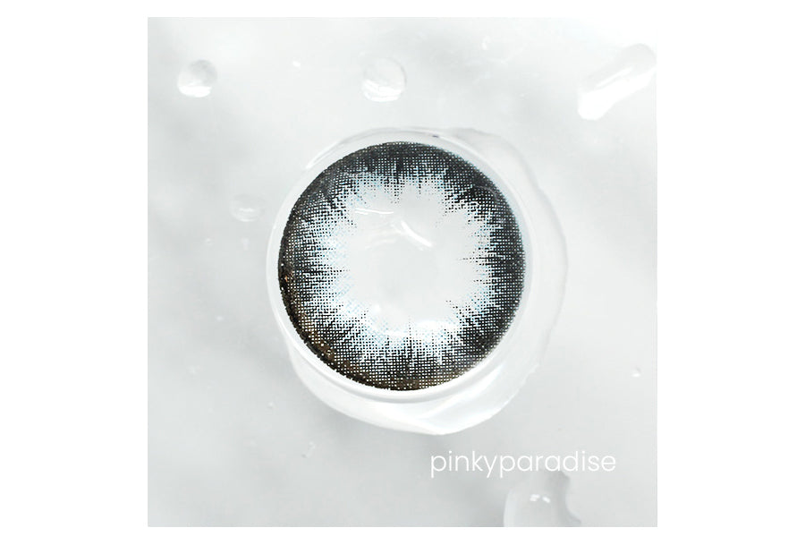Close up of Princess Pinky Lolita Blue toric contact lenses for astigmatism