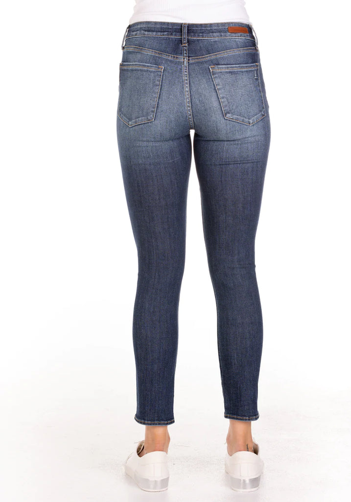 AOS Carly Skinny Jeans – Sparkles-n-Spurs Boutique