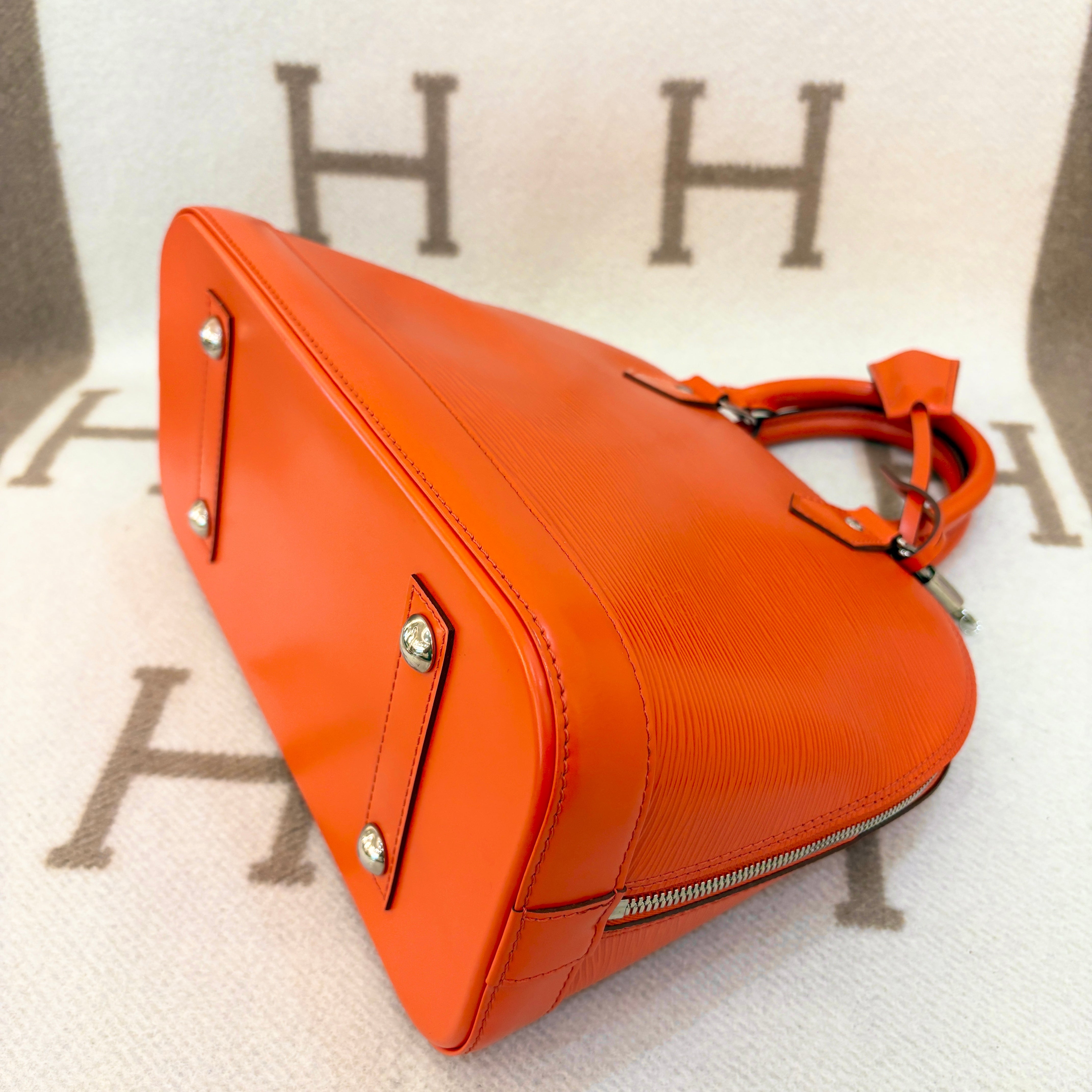 Louis Vuitton Alma PM Epi Orange - 0522m2-10