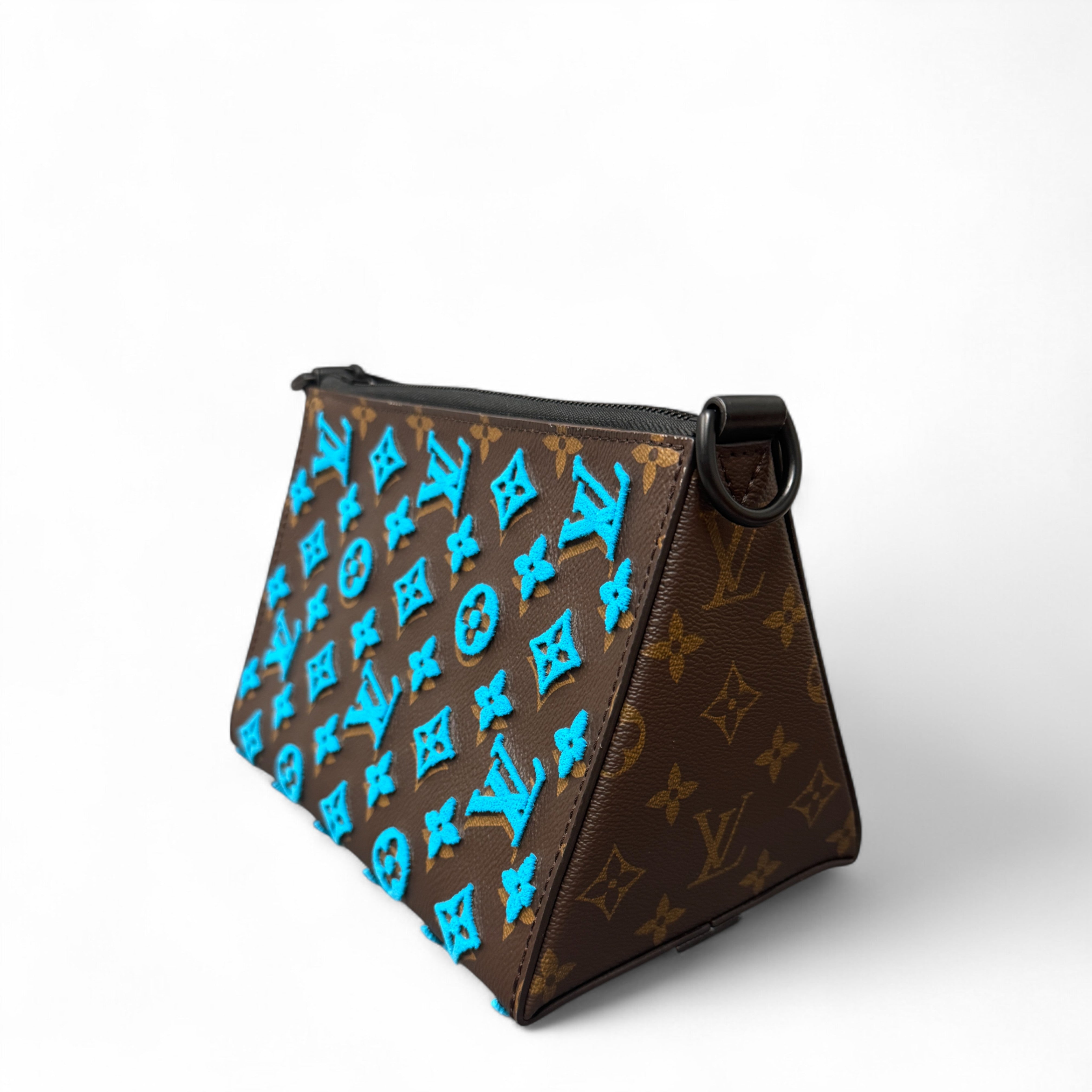 Louis Vuitton Tuffetage Triangle Messenger Monogram Brown Blue Black - 0522p3-7_e08c0bda-9226-4d93-af39-8b31e7d6ceb6
