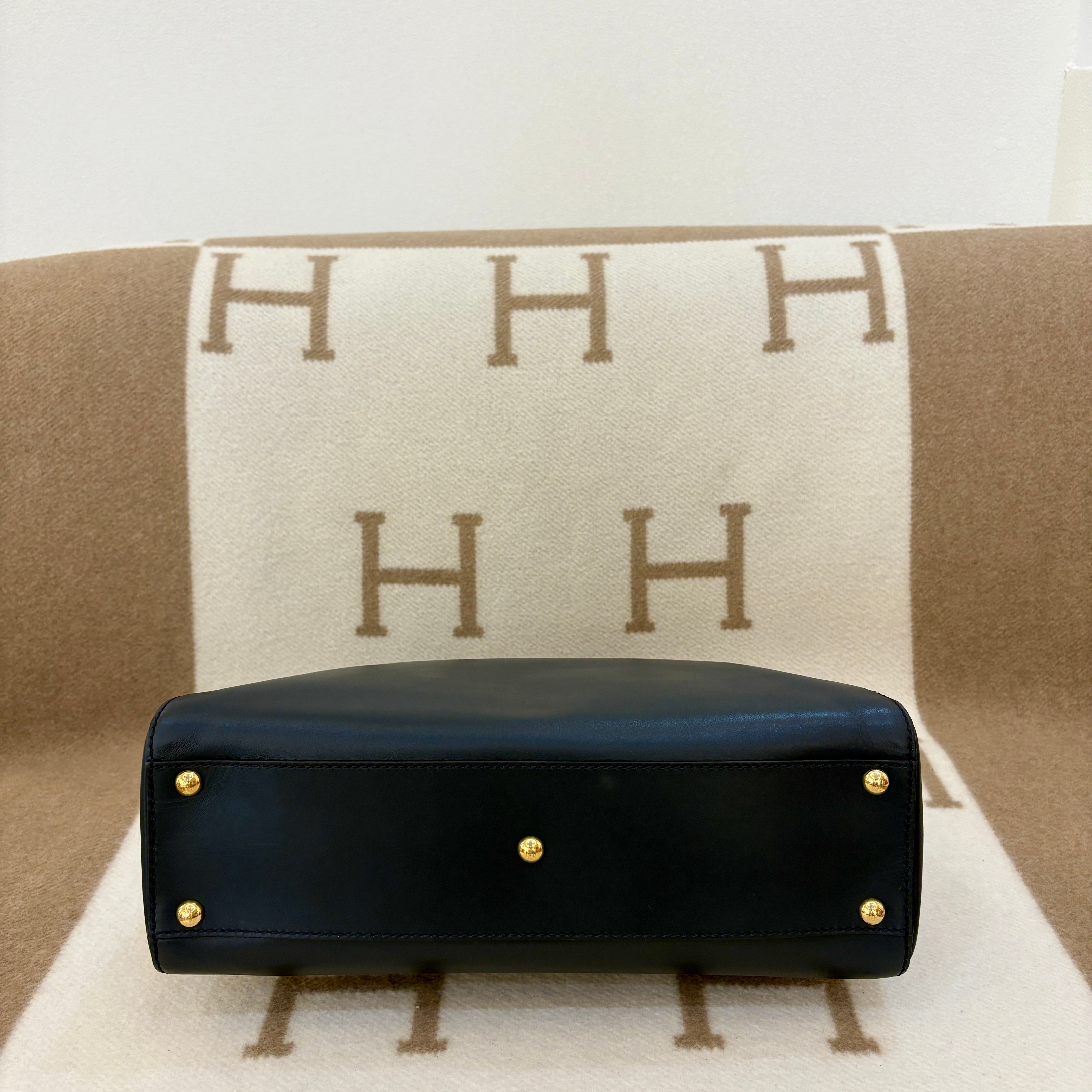 Fendi Peekaboo Iconic Medium Calfskin Dark Green - 0716m0-7