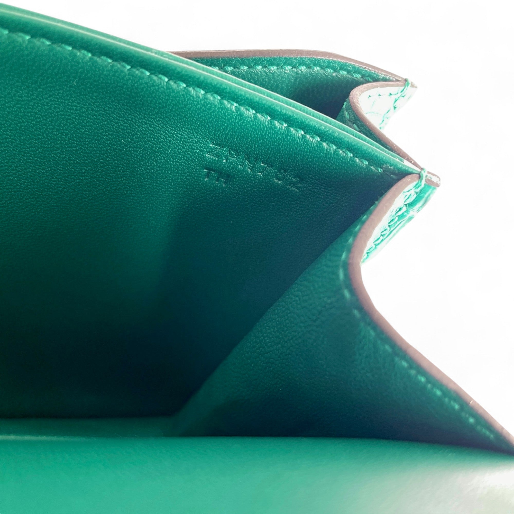 Hermes Constance 19 Matte Alligator Z6 Malachite - 1130b4-11_28de7fb3-f1e5-419c-b82c-952c0334233f