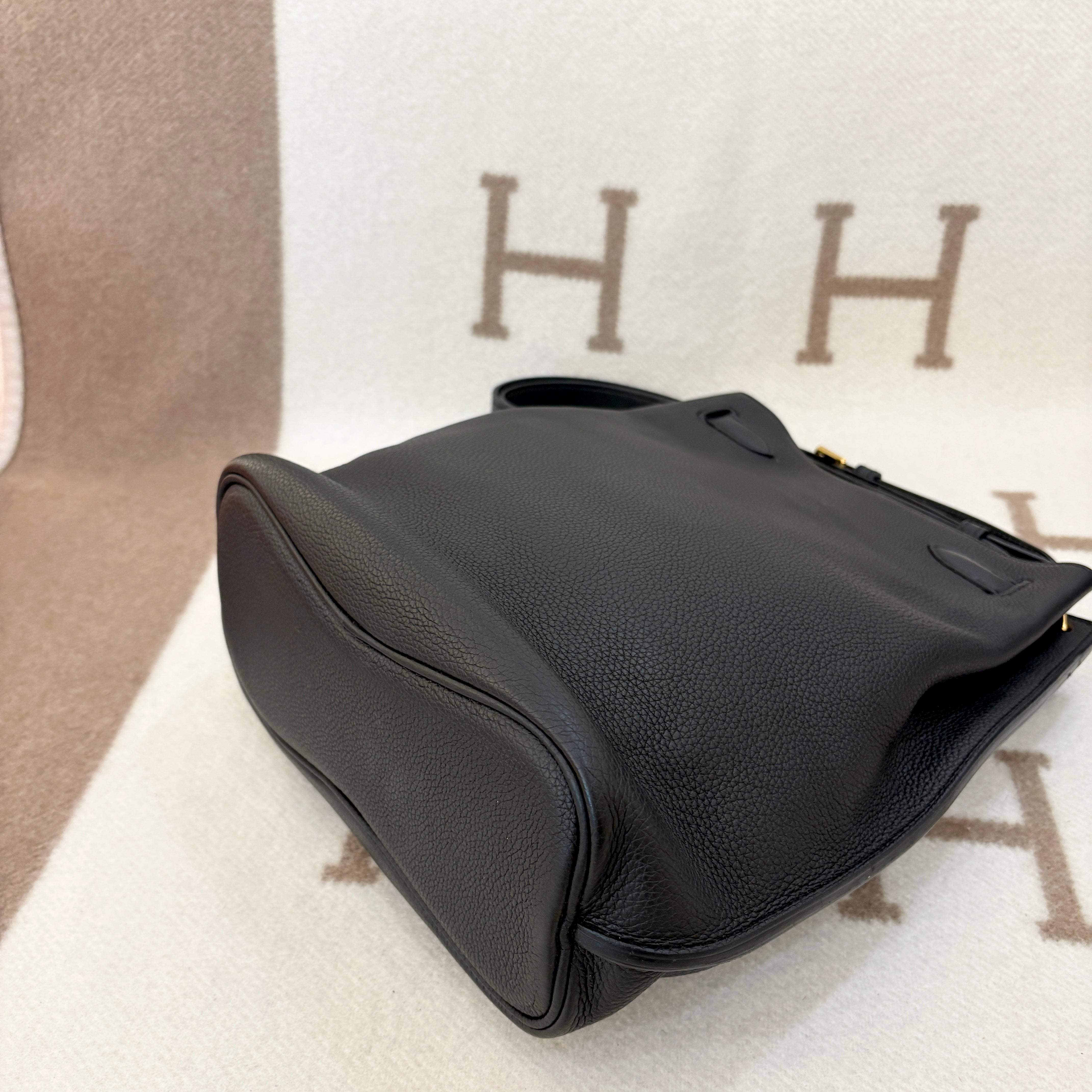 Hermes So Kelly 22 Togo 89 Noir - ko0328a0-10_e1343313-af31-4aa1-a978-6cafb1299caf