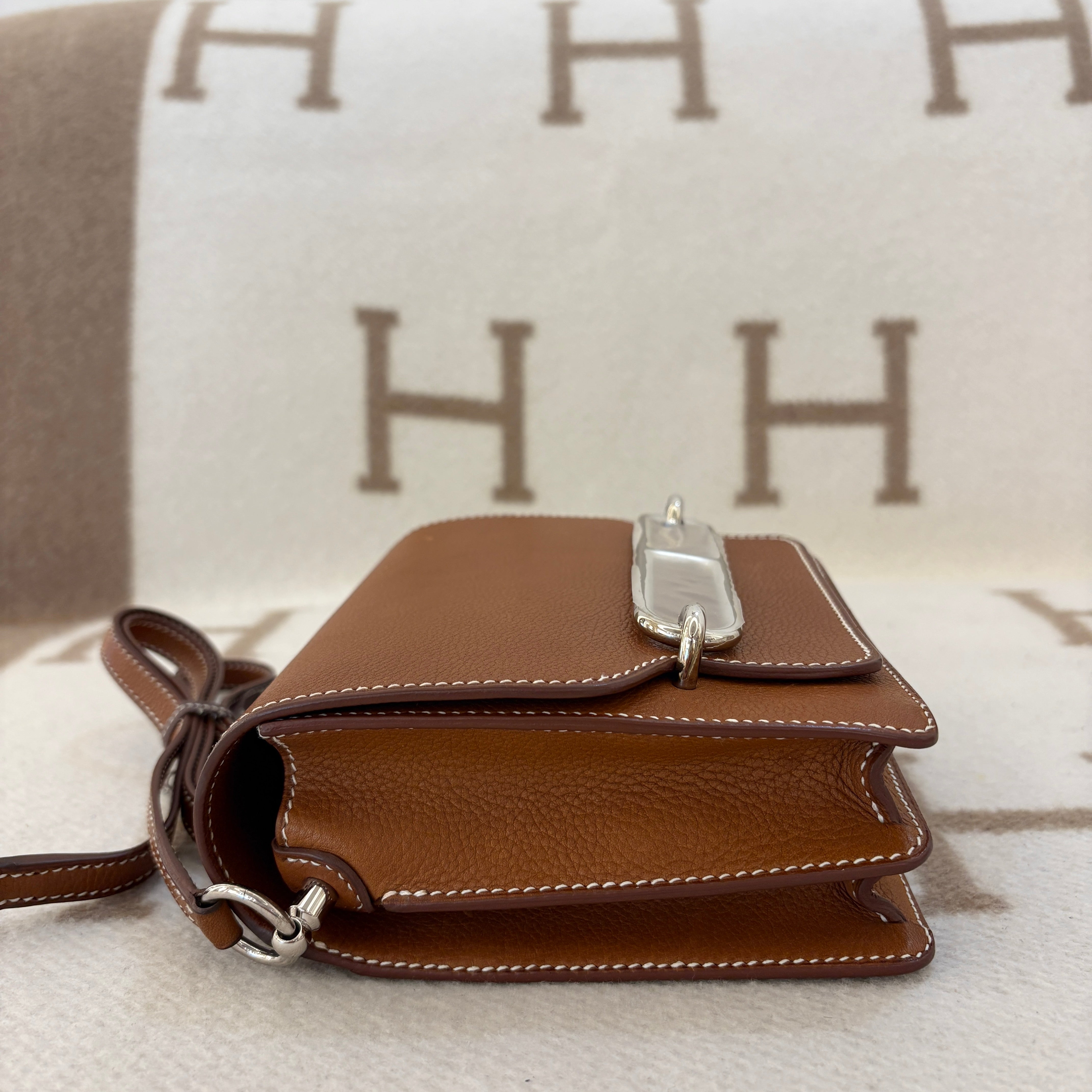Hermes Mini Roulis 19 Barenia Faubourg 34 Fauve - md0515a4-5