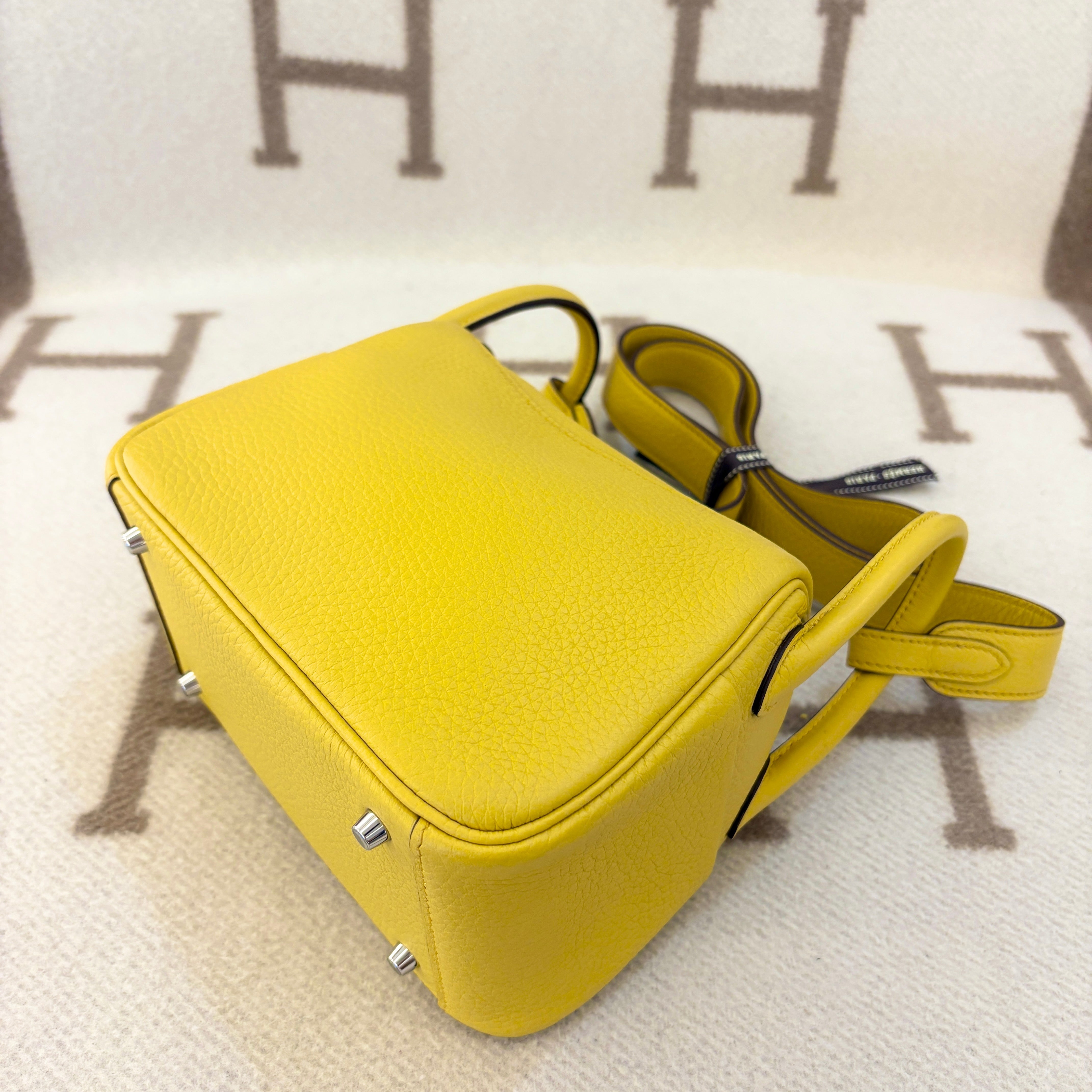 Hermes Mini Lindy 20 Taurillon Clemence B4 Sun - md0515a5-10