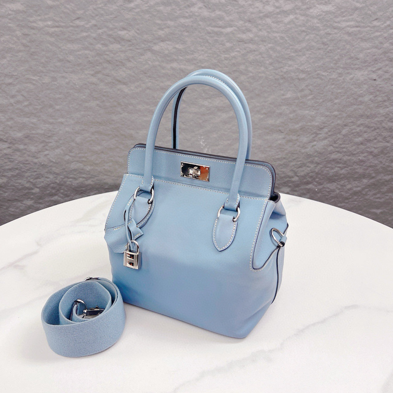 Hermes Toolbox 20 Swift J7 Blue Lin - mk102423-5_7b04b90e-fa48-48c1-974f-0673cadaeb0b