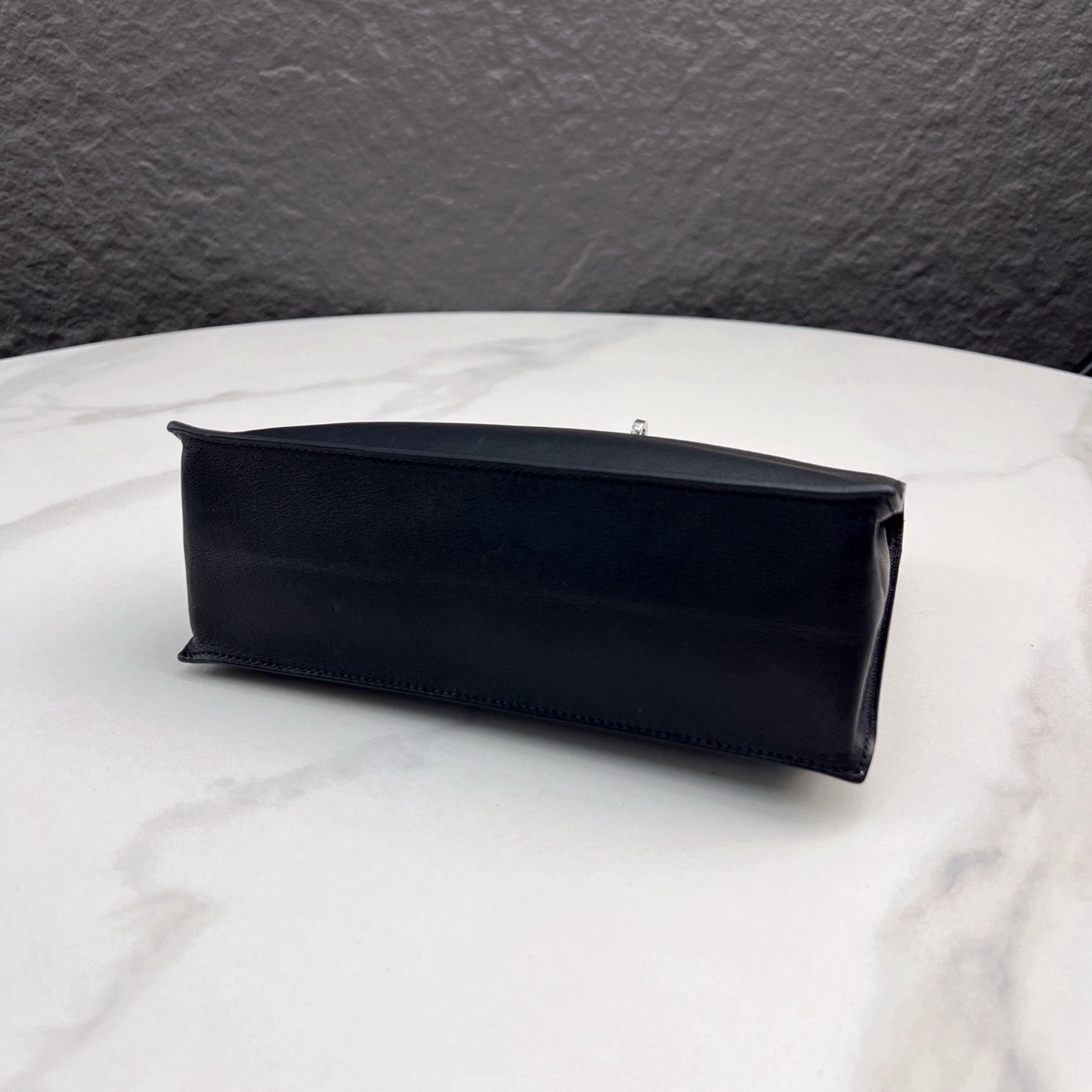 Hermes Kelly Danse Swift 89 Noir - mk103335-18_b9d02a09-eb5f-46dc-910f-8e66bba1cc79