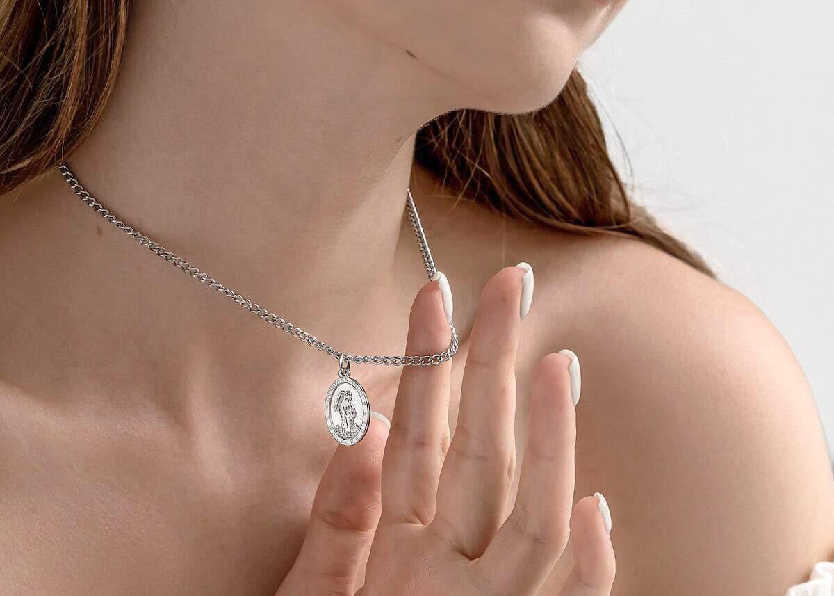 Angel necklaceシルバーレディース