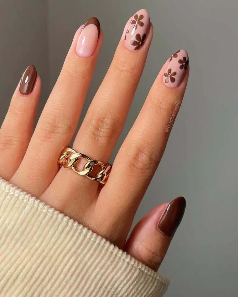 Everyday Minimalist Nail Designs for Short Almonds