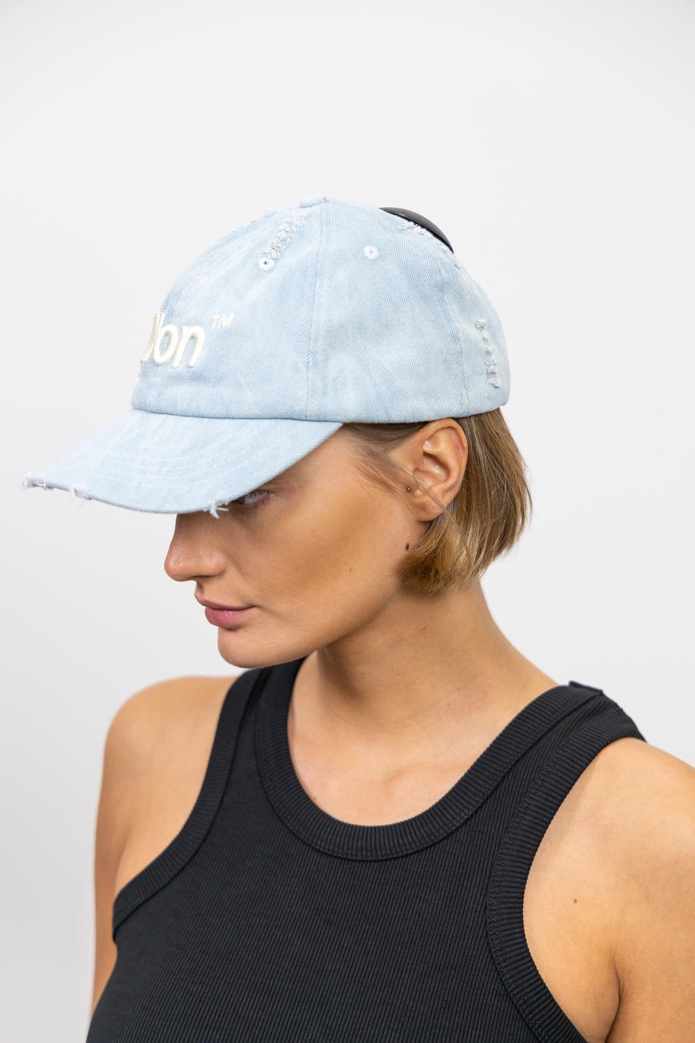 Denim Iniquity - PRE ORDER 🖤 the bestselling Anine Bing Jeremy Cap is  coming back!! Get in quick and pre order now >>> limited stock coming!! • •  • #aninebing #aninebingmuse #cap #