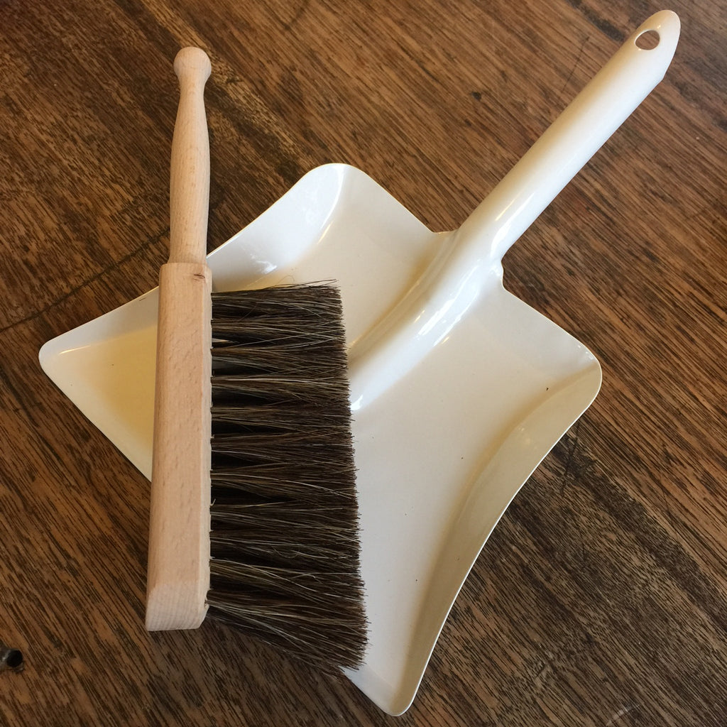 toddler dustpan and brush