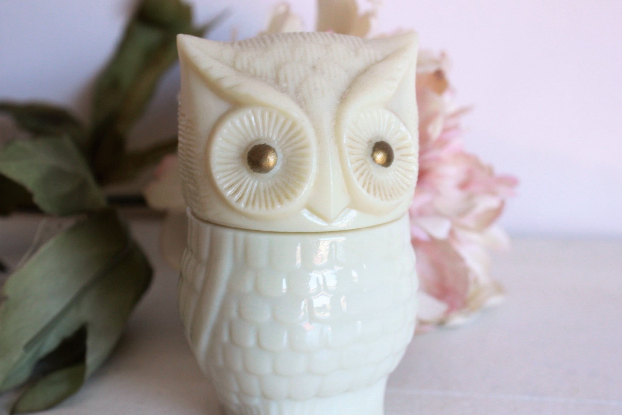 Avon Precious Owl Charisma Cream Sachet