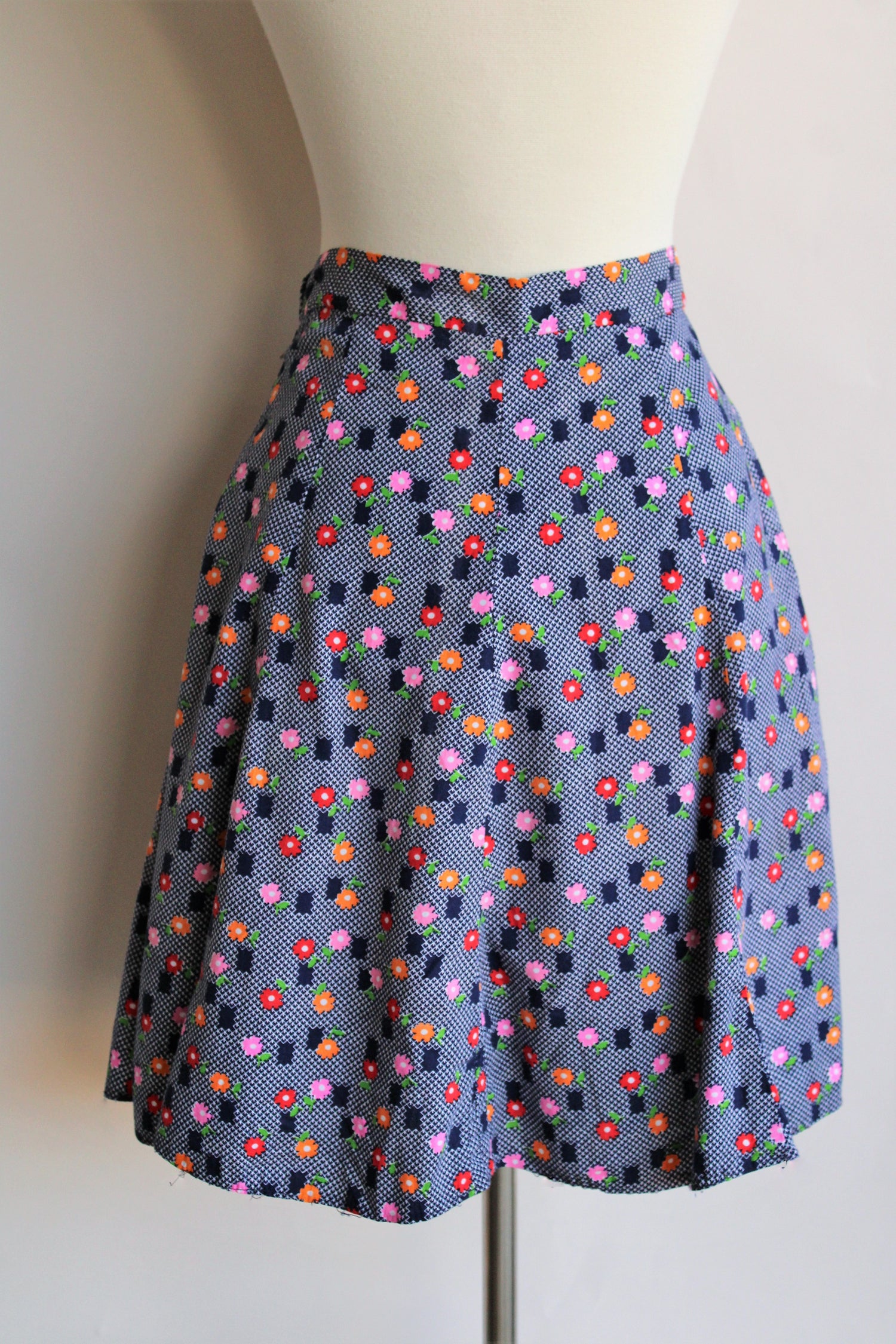 Vintage 1970s Skirt With Navy Blue Flowers#N# – Toadstool Farm Vintage