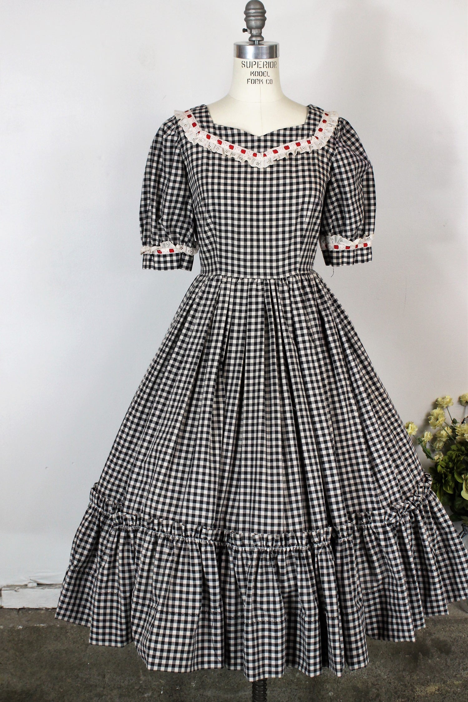 Vintage 1950s Fit and Flare Gingham Dress – Toadstool Farm Vintage