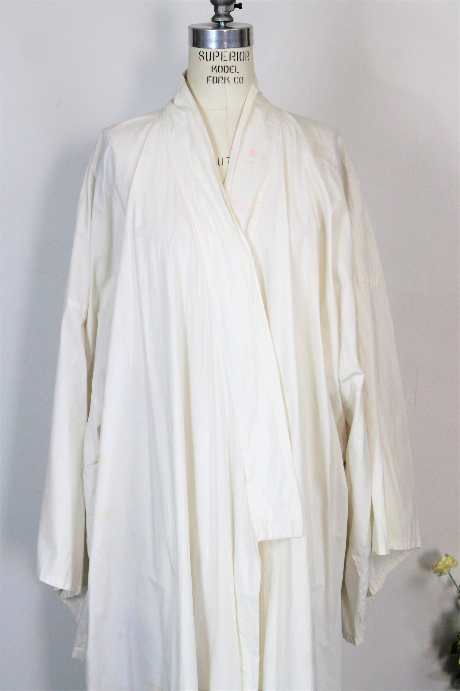 Vintage White Cotton Kimono Hollywood Costume – Toadstool Farm Vintage