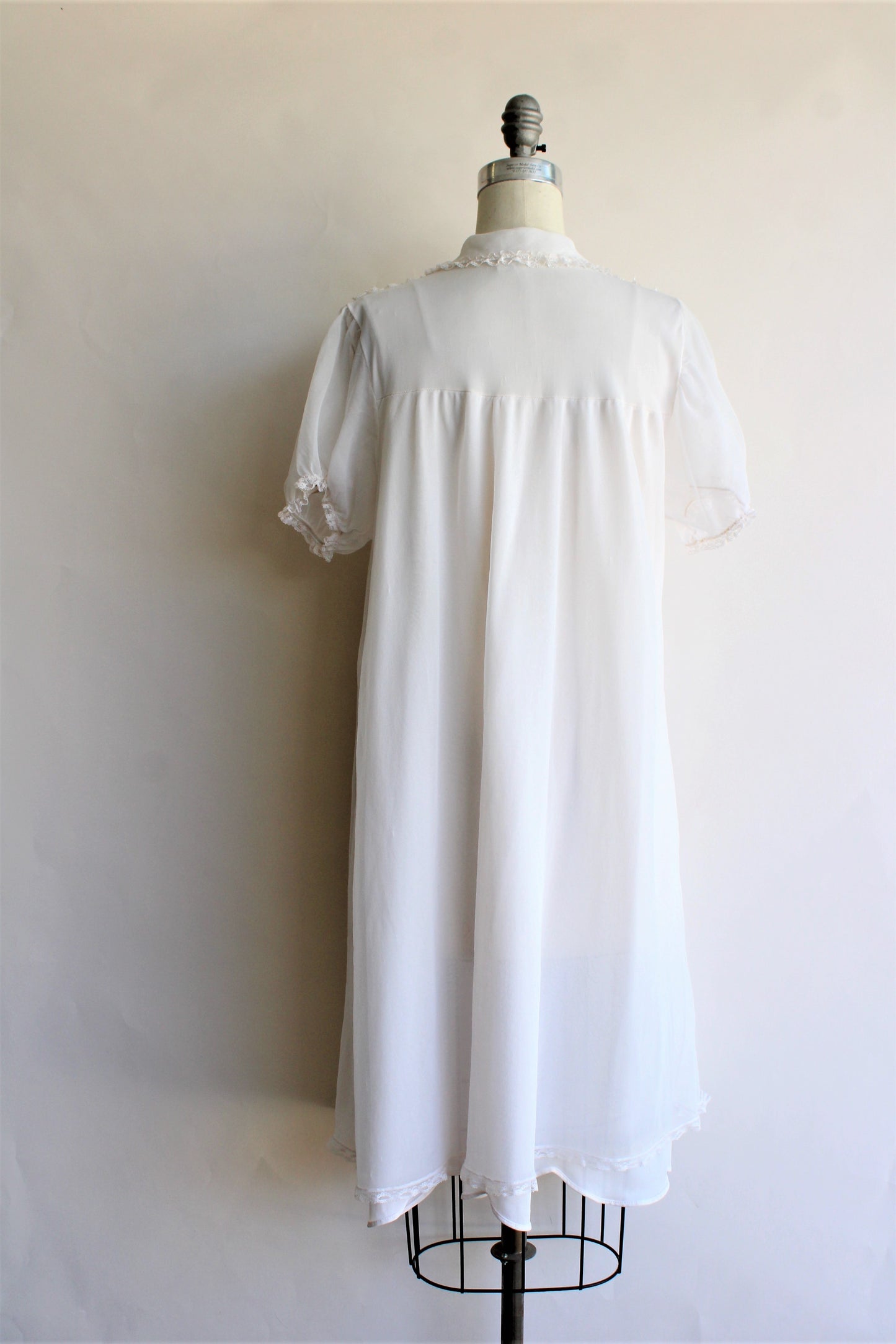 Vintage 1960s White Babydoll Nightie with Lace Trim – Toadstool Farm ...