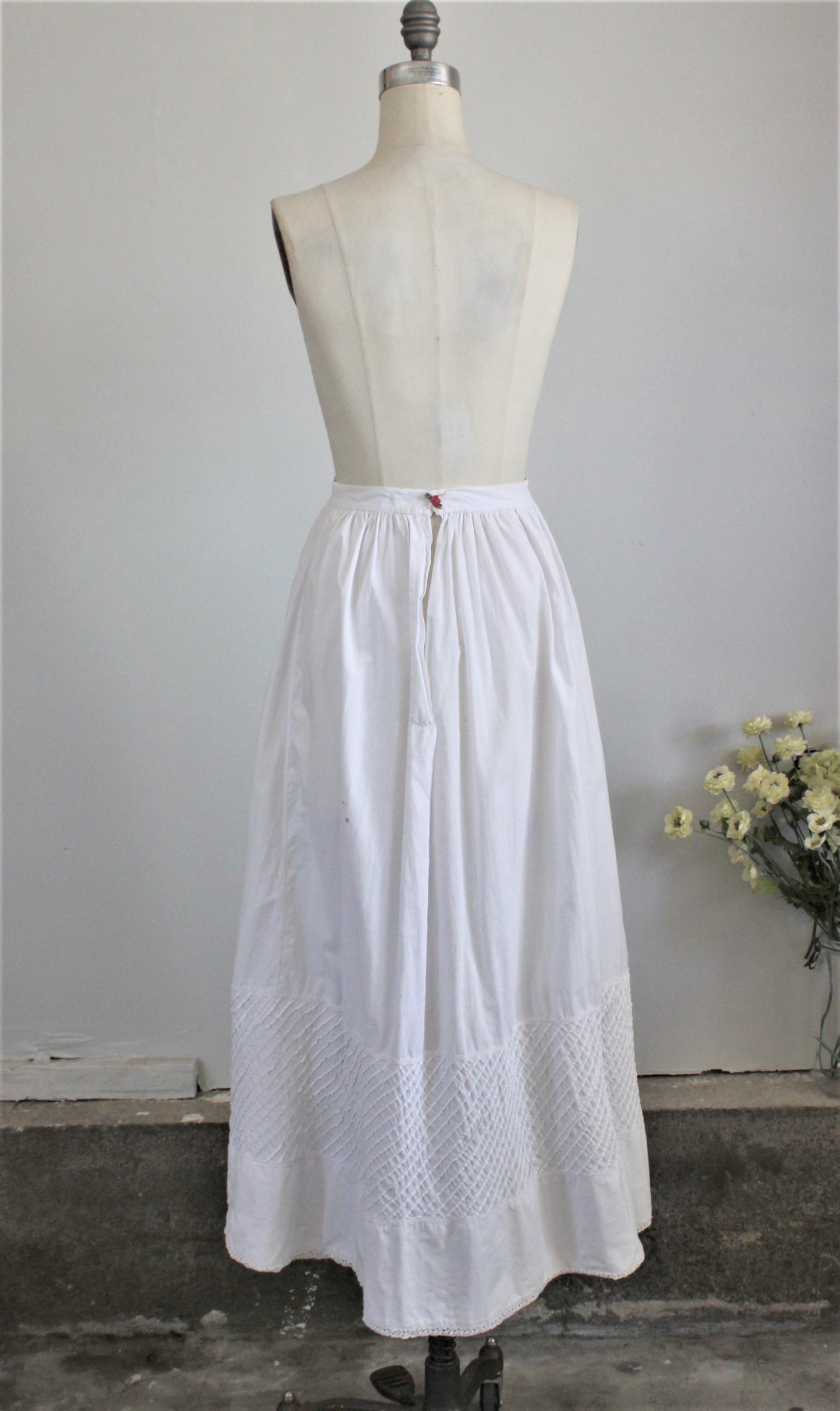Vintage Antique Victorian White Petticoat Pintucks And Lace Trim ...