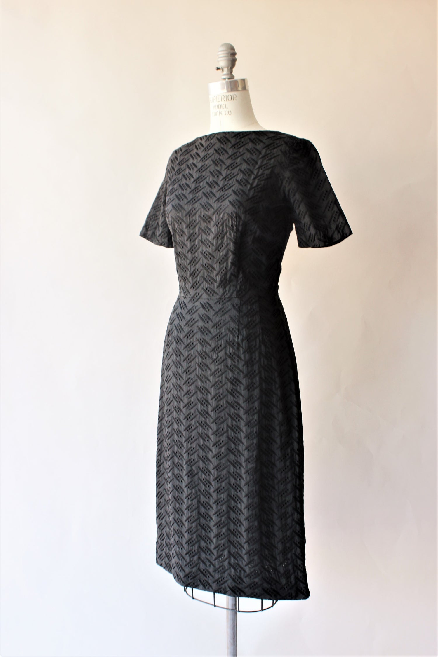 Vintage 1950s Black Eyelet Wiggle Dress – Toadstool Farm Vintage