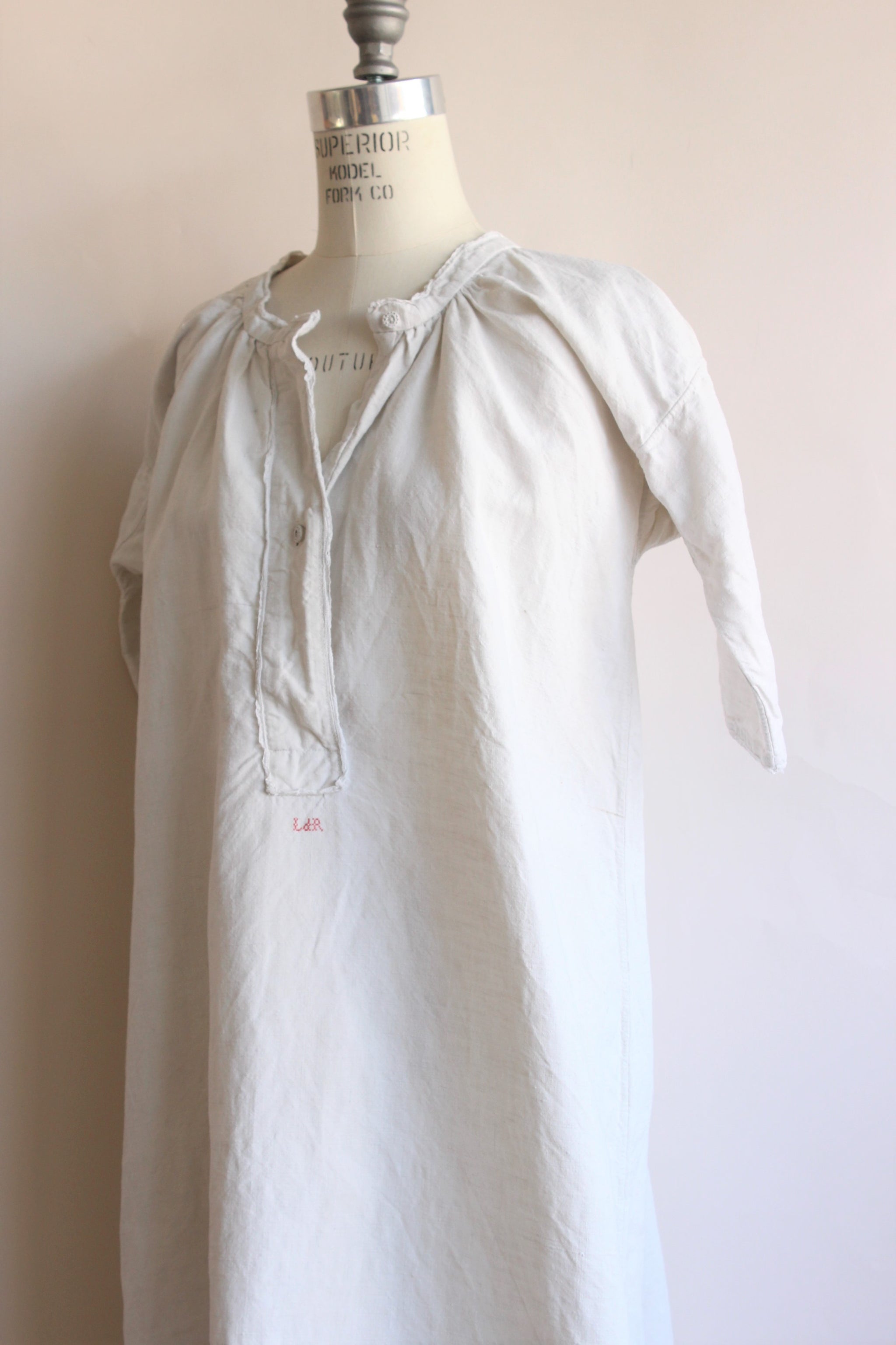 Victorian White Linen Nightgown - Toadstool Farm Vintage